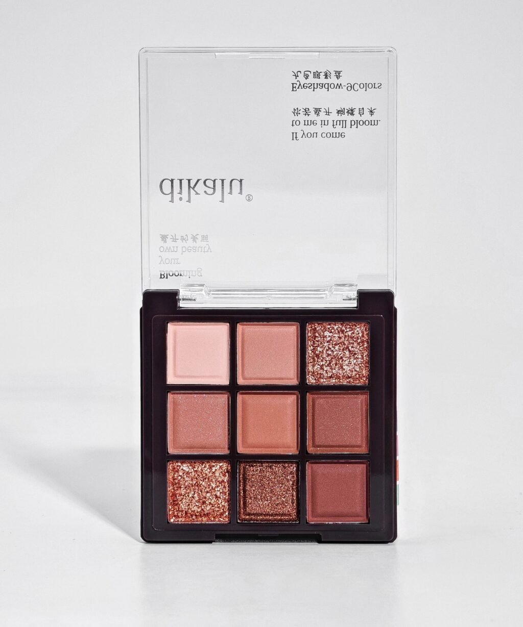 Dikalu Bloom Mini Eyeshadow - Image 4